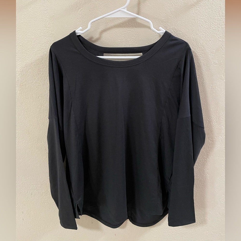 NWT All in Motion Black Boxy Sweatshirt Relaxed Fit
